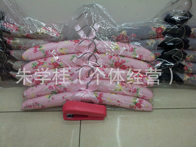 【生產(chǎn)各種衣架,花布衣架,歡迎來(lái)樣訂做==】?jī)r(jià)格,廠家,圖片,衣架/衣夾,朱學(xué)桂(個(gè)體經(jīng)營(yíng))-